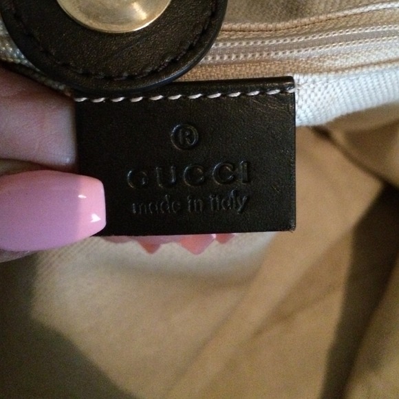 Authentic Gucci large sukey bag - Picture 3 of 4