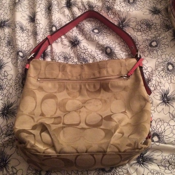 Coach purse - Picture 2 of 3