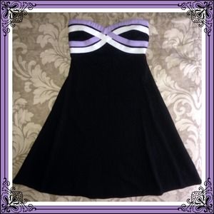 Bailey 44 Black w/Lavender & White Detail  Size XS