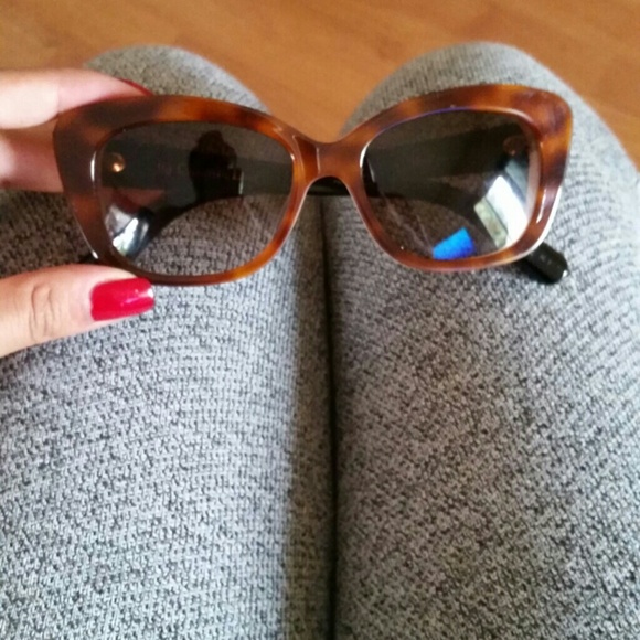 CHRISTIAN DIOR brand new sunglasses. - Picture 3 of 4