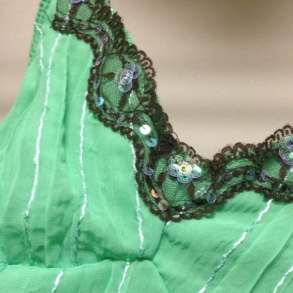 💜Tank Top💜 - Picture 3 of 4