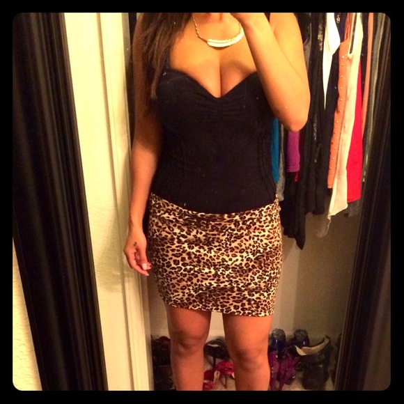 Skirt - Picture 1 of 3