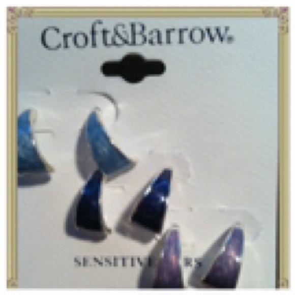 🎉BUNDLED🎉🌸🌸Crafts & Barrow Earring Set🌸🌸