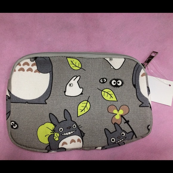 SOLD NWT Totoro Clutch/Pouch - Picture 2 of 3
