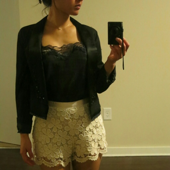 Lingerie look lace trimmed flowy top in small.NWOT - Picture 4 of 4