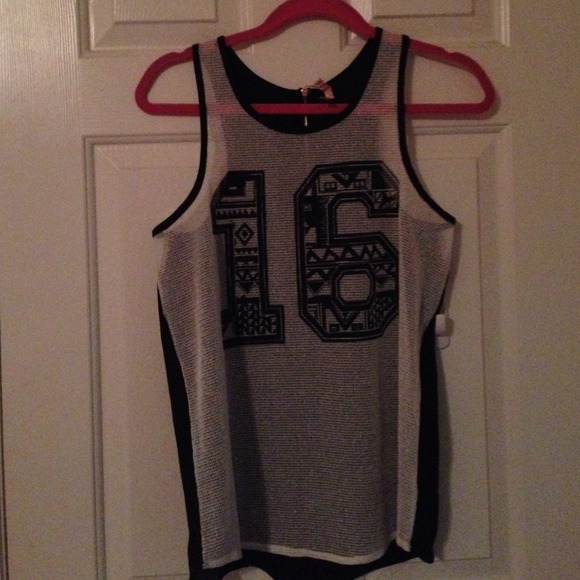 16 Aztec mesh tank top