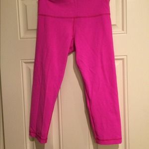 Lululemon wunder under crop reversible crops