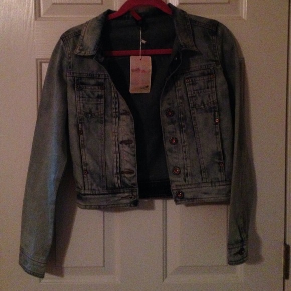 Crop jean jacket