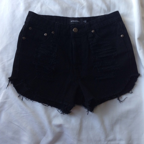 ✨SOLD - bundled✨ NWOT Mink pink black jean shorts