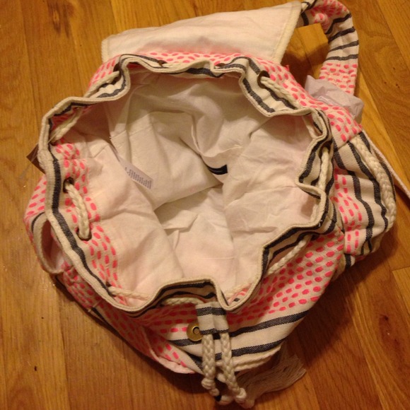 Back pad - Picture 3 of 3