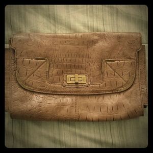 JS tan clutch
