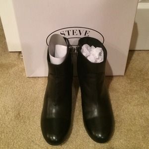 ❗FLASH SALE❗️Steve Madden Black Ankle Booties