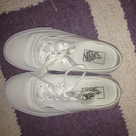 white vans (might keep) - Picture 1 of 3