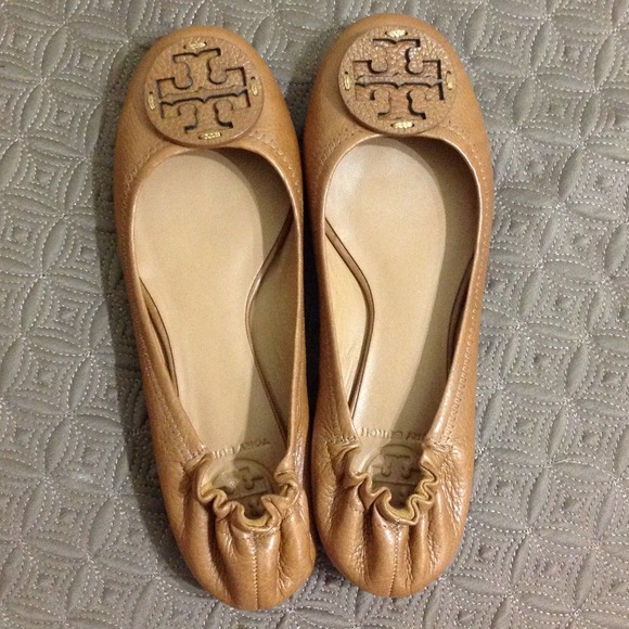 Brand new Tory Burch Reva Flat size 7
