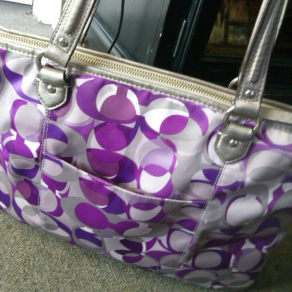 SOLD! Daisy Kaleidoscope Print Emma Tote!!! - Picture 3 of 3