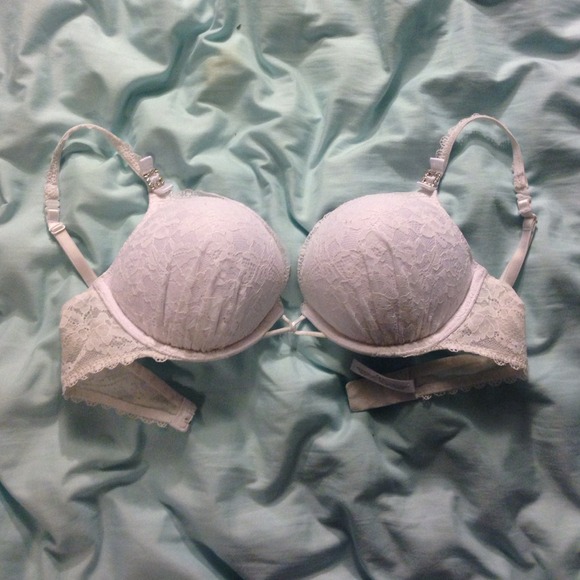 Victoria's Secret bridal bra 34C