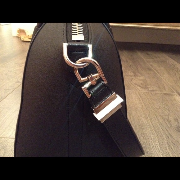 Givenchy Antigona bag (black) - Picture 4 of 4