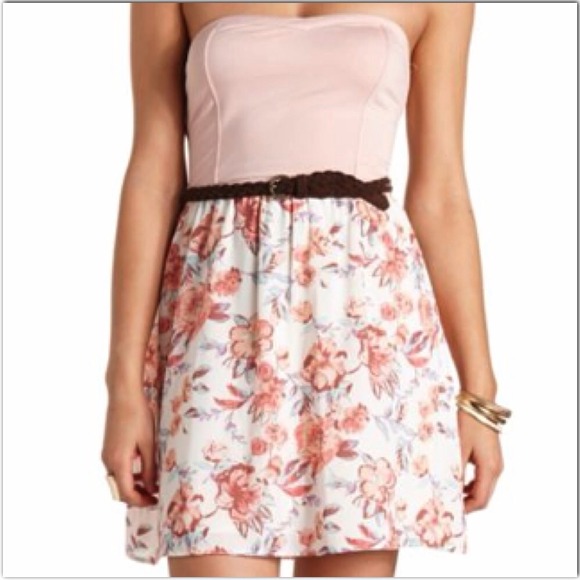 🚫SOLD IN BUNDLE🚫🎀Pretty, Flirty and Girly Dress - Picture 2 of 2