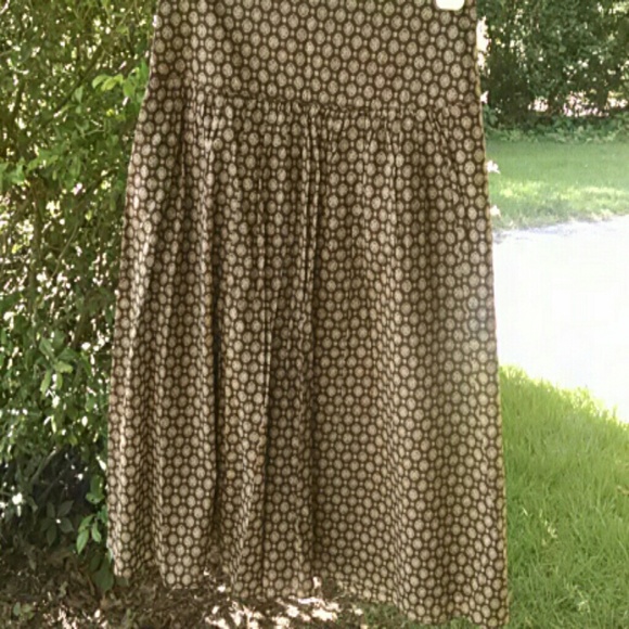 Banana republic brown white dot skirt