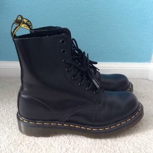 dr martens pascal buttero black