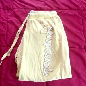 Aèropostale capris baby yellow