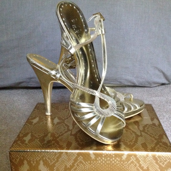 BCBG strap sandal heel
