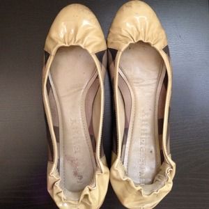 Burberry ballet flats