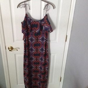 Hive and Honey adjustable strap maxi dress