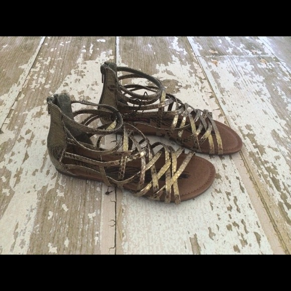 New Metallic Gladiator Sandals - Picture 1 of 4