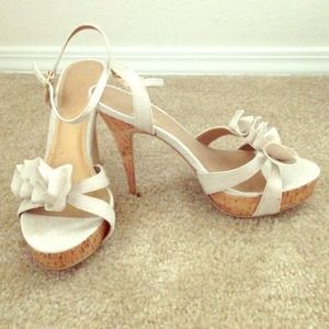 Forever 21 open-toe heels perfect for summer!