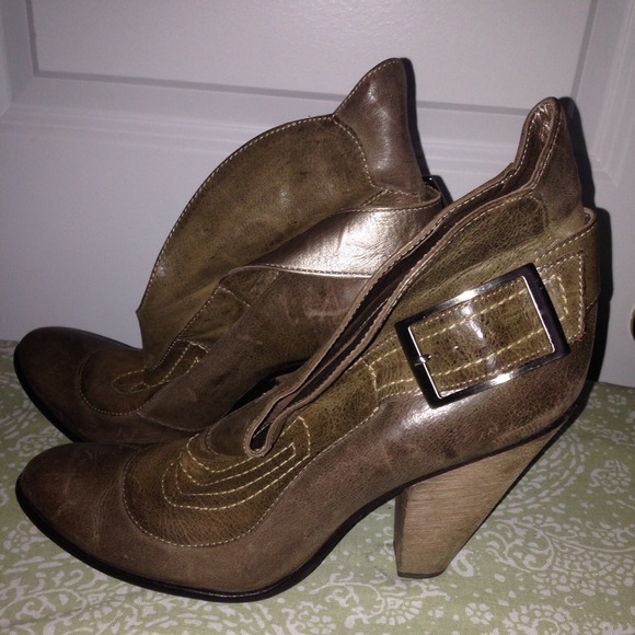 🚫SOLD🚫 Genuine Leather Booties