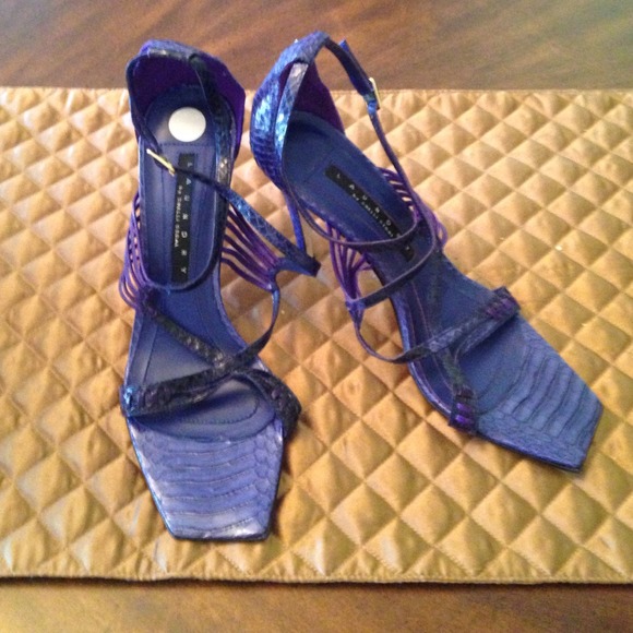 Laundry by Shelli Segal Women’s Purple Heels Size 6