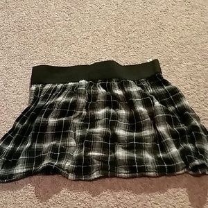 Mini black and white skirt