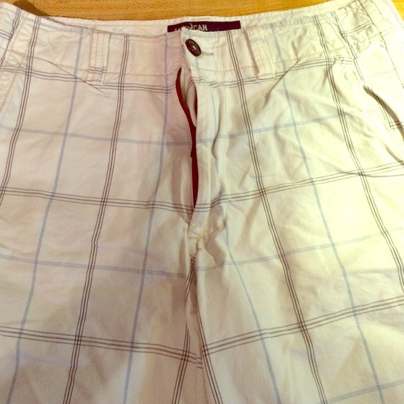 American Eagle shorts size 33 waist mens