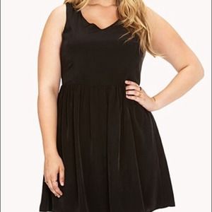 👗 NWT Black Cocktail Dress with back out 👗