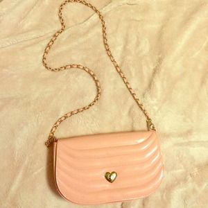 Purse SOLD IN BUNDLE