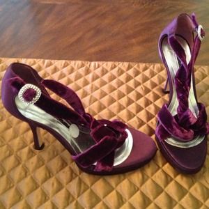 Laundry by Shelli Segal