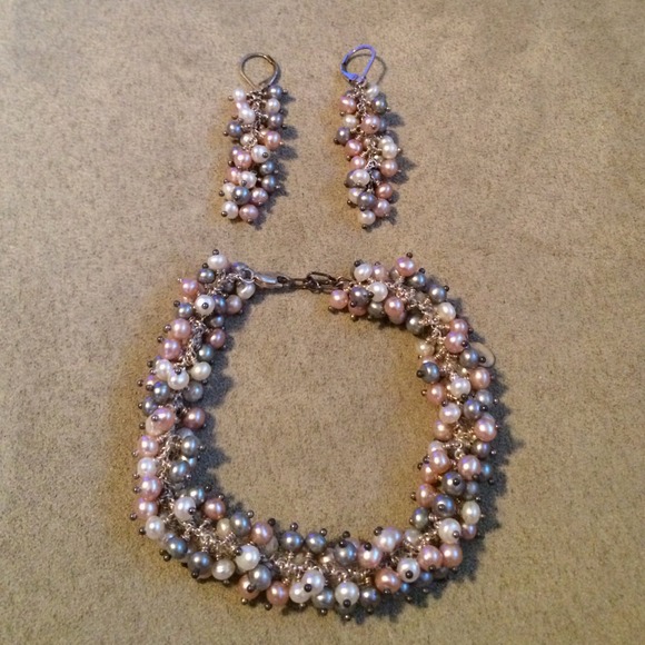 Set of earrings and matching bracelet