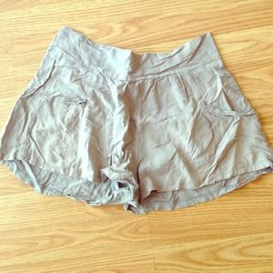 Comfortable brown shorts