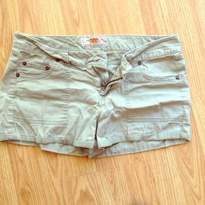 Easy shorts