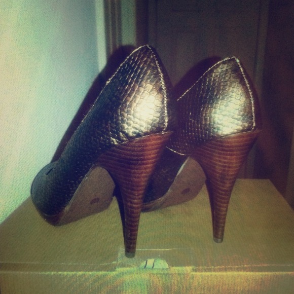 Fergie Heels