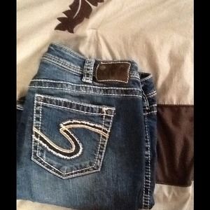 Silver jeans hold fro caseiealexa