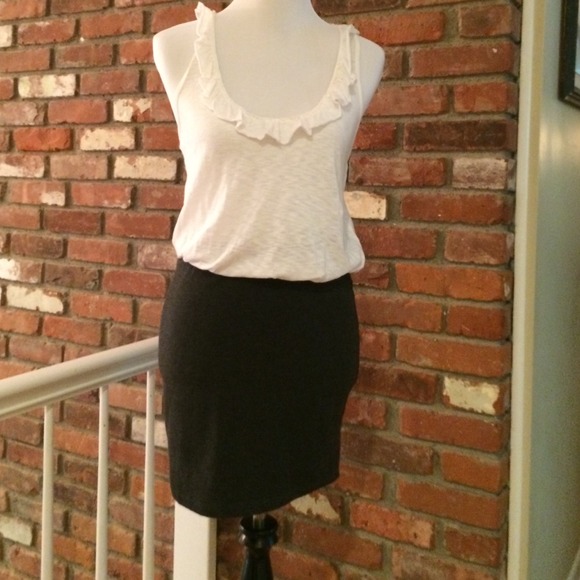 So low dress and skirt bundle🎁