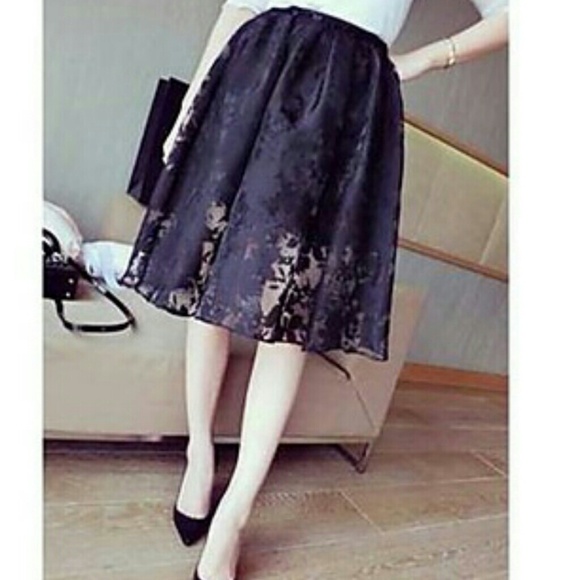 Dresses & Skirts - SOLD! Gorgeous black high waist organza lace skirt