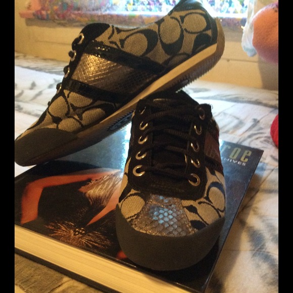 Coach shoes!!