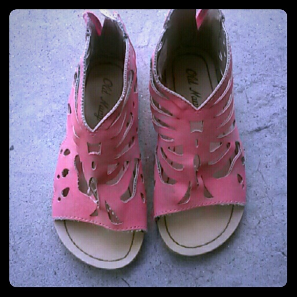 Toddler shoes