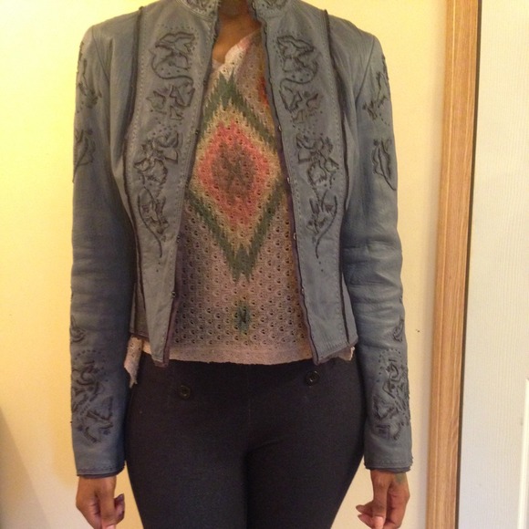 Authentic Elie Tahari leather jacket! - Picture 2 of 5