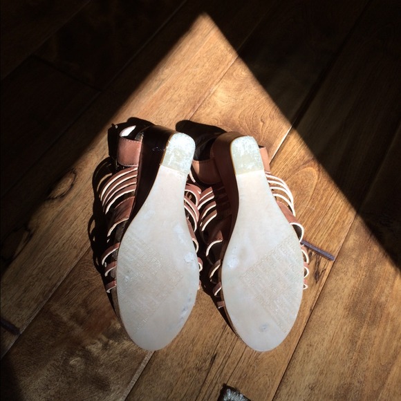 Sandals - Picture 4 of 4