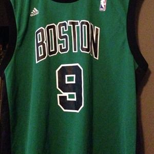 Large black green white Adidas Rondo #9 jersey