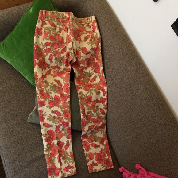 Paige floral-printed skinny cropped jeans, size 28 - Picture 4 of 4